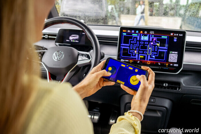 Esto podría ser el fin de sostener tu teléfono en los semáforos en Florida | Carscoops